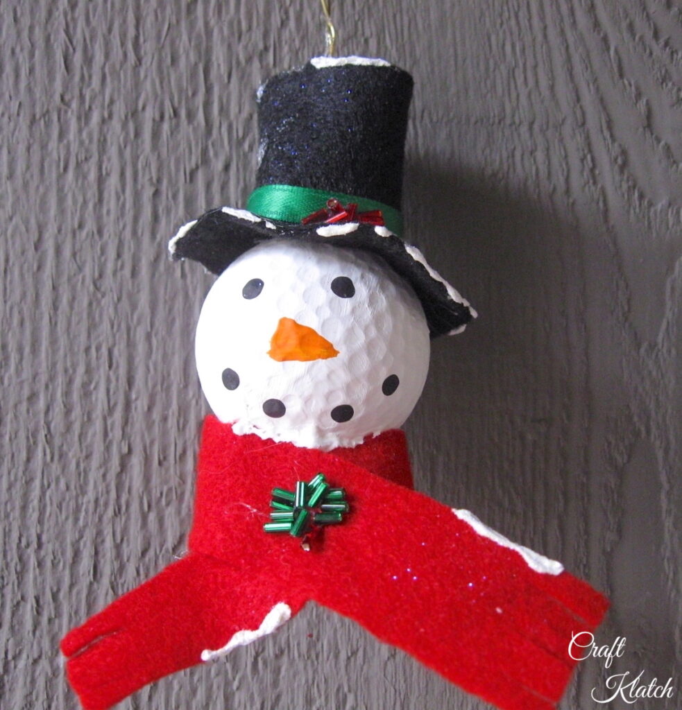 Golf ball snowman Christmas tree ornament DIY