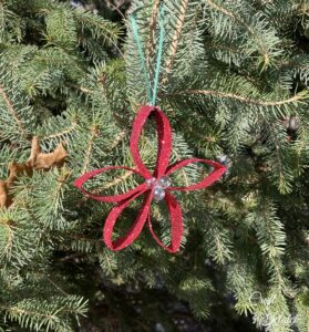 DIY Christmas Ornament Recycling Craft - Craft Klatch