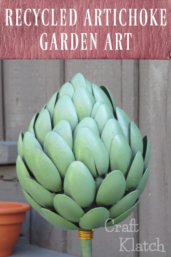 Learn how to make an Artichoke Garden Art Craft! #garden #gardenart #artichoke #gardenideas #gardendiy #recycling #recycing #recycingcrafts #diy #craft #crafts I'll show you how to make an artichoke garden art project that will be sure to WOW! Never underestimate the beauty of a recycling project!