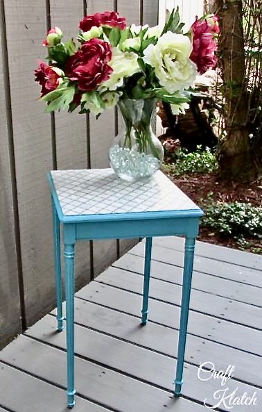 Table makeover after stenciling on wood top