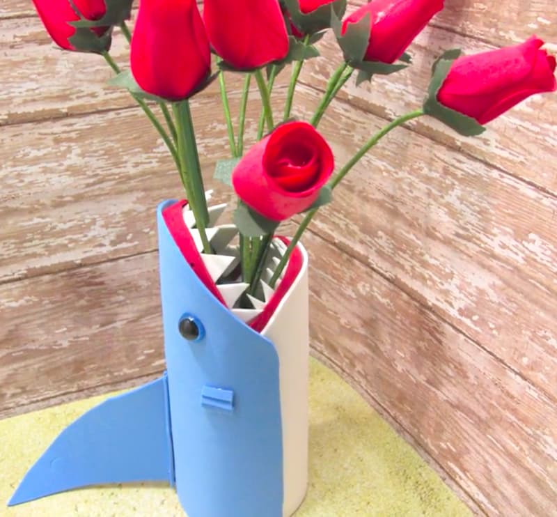 Shark pencil holder craft with flowers