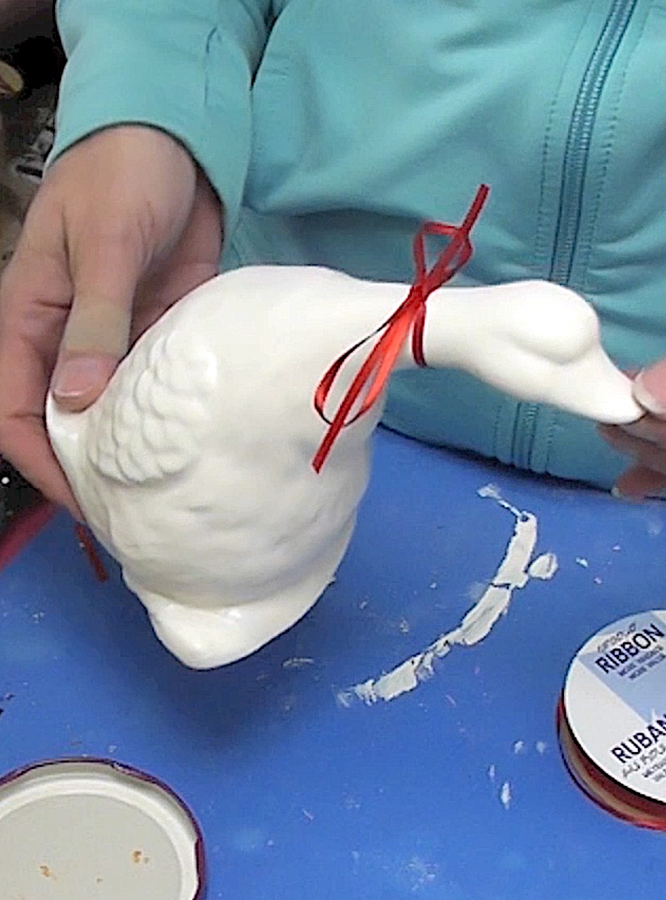 Duck Tale DIY Thrift Store KnickKnack Redo [Video] Craft Klatch