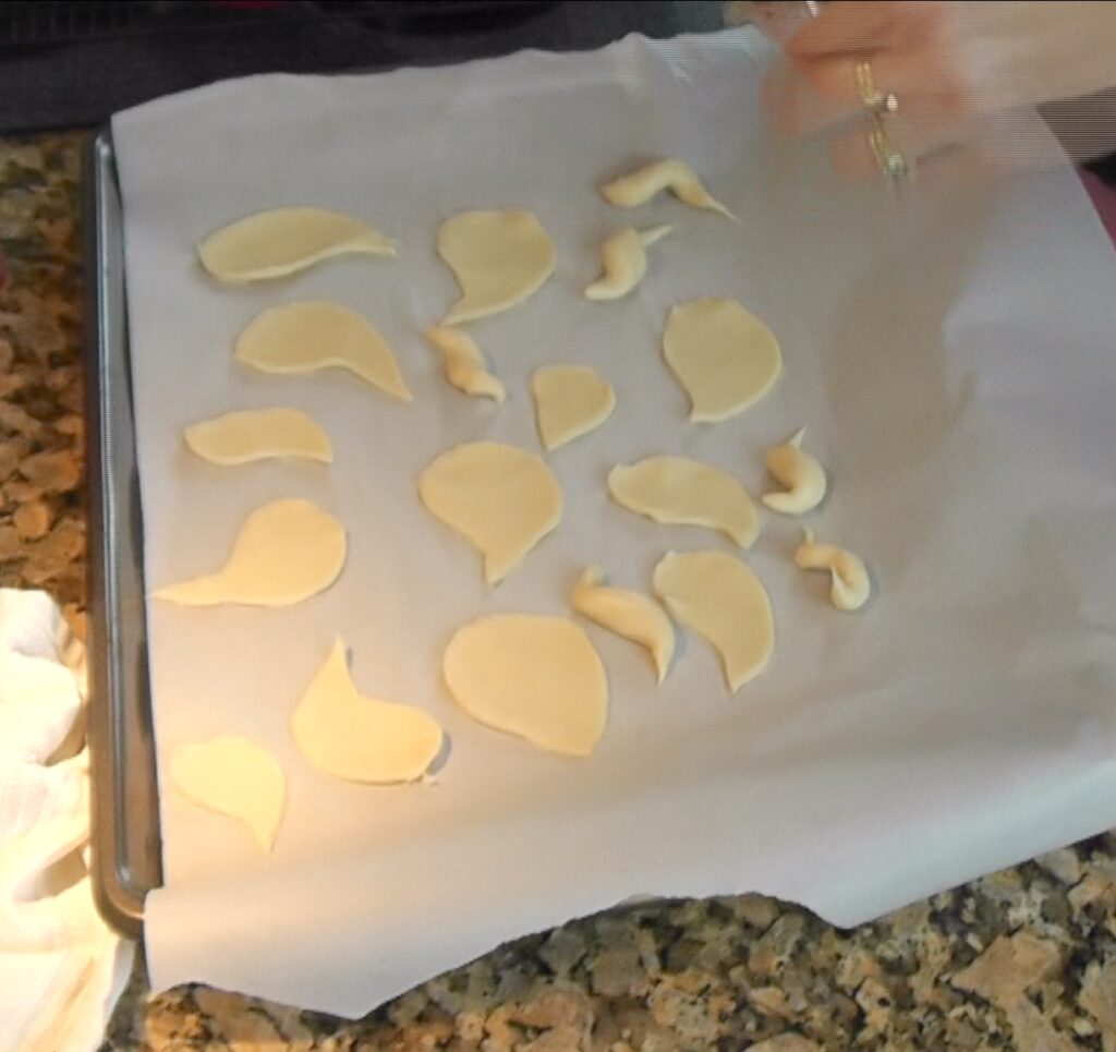 Leaves and tendrils made out of pie dough pan