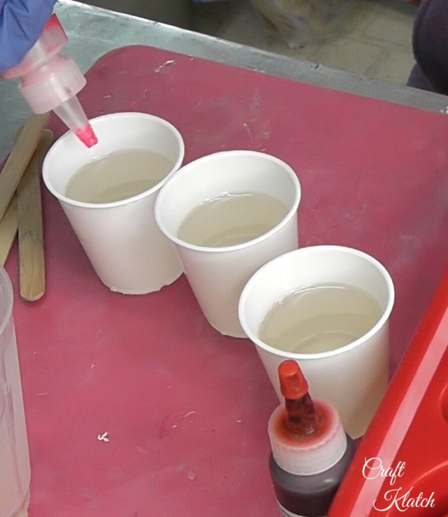 Add pigment to resin