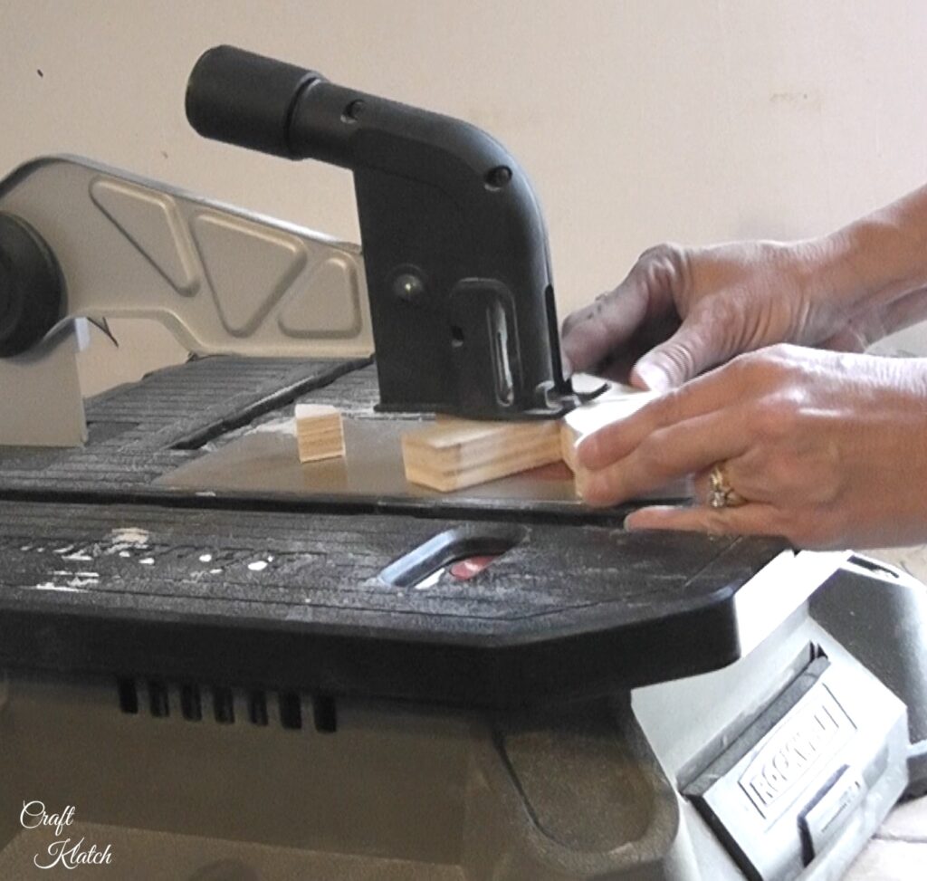 Cutting birds out of wood with saw