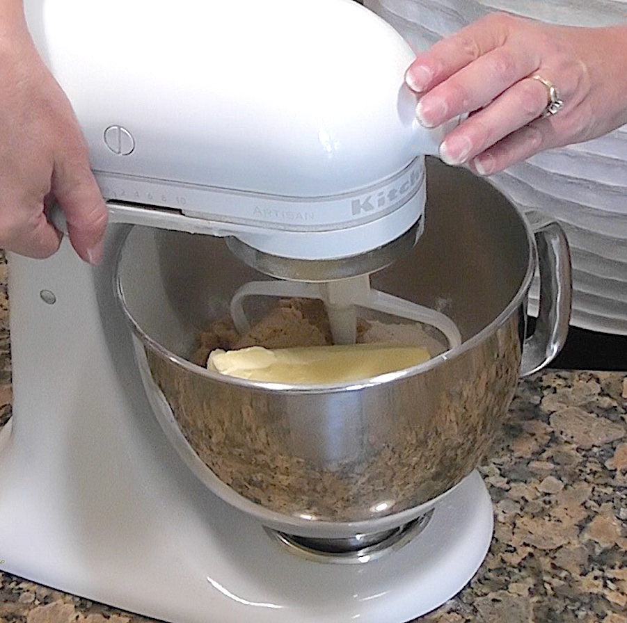 mix ingredients in bowl