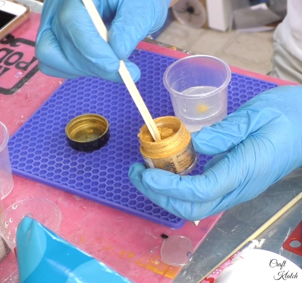 gold pigment powder mixed with resin