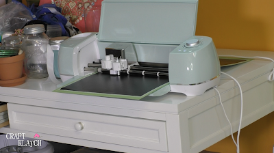 Learn how to give a table makeover, with a tropical touch, in this episode of Garbage to Gorgeous! It's a fun pet makeover for my cats, but the technique can be applied to other furniture projects! | furniture painting | painting furniture | furniture makeovers | home interiors | home decor | cat | cats| cat craft | cat table | cricut | cricut crafts | cricut projects | thrift diving | thrifting