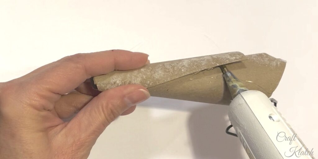 Glue cone with hot glue