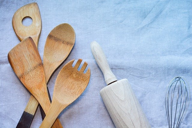 kitchen utensils that you should not use is a resin DIY