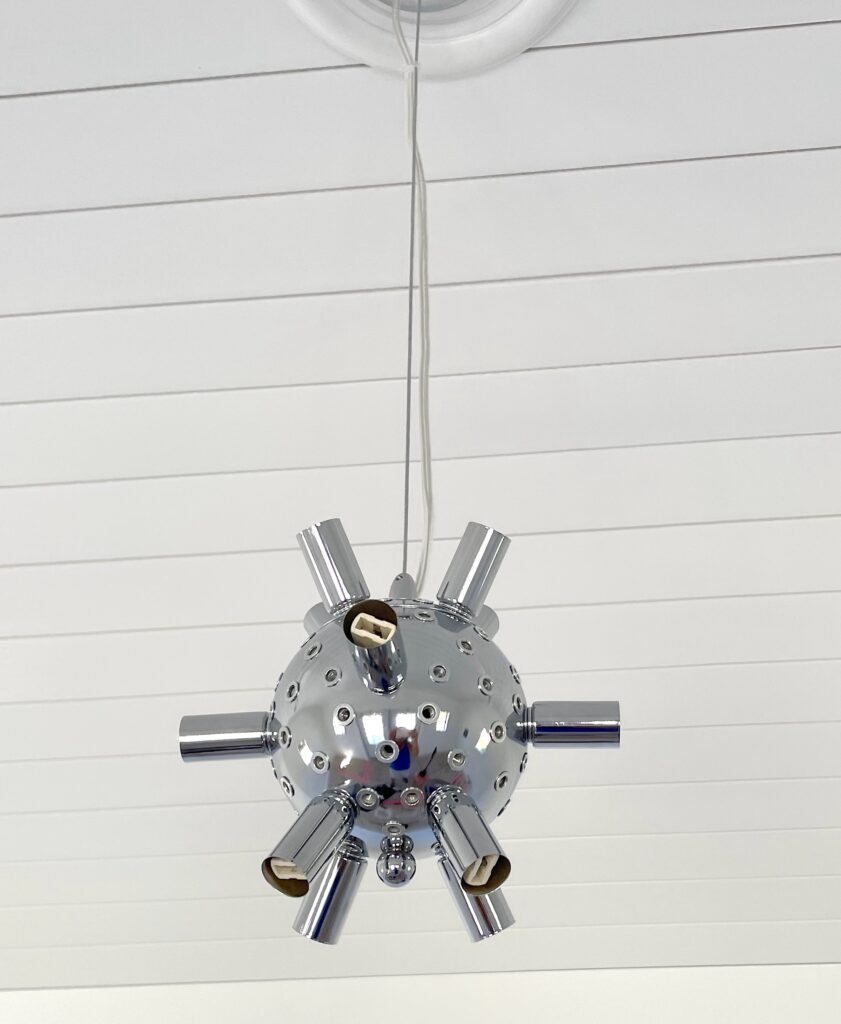 Nucleus of the sputnik light fixture