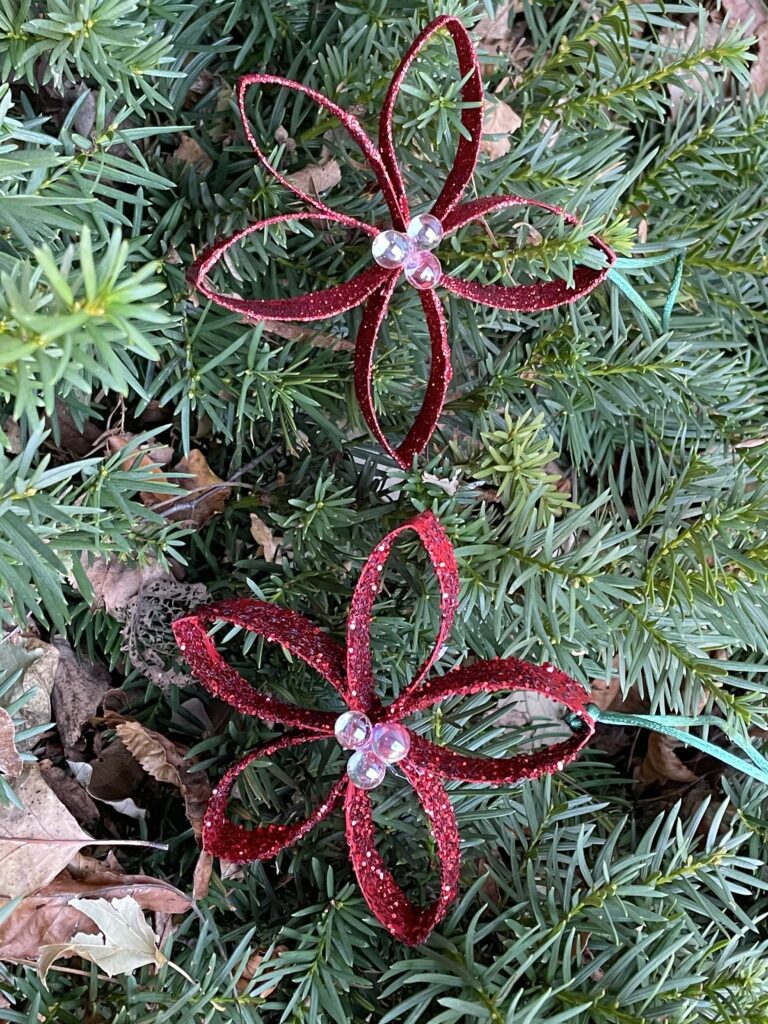 Red flower Christmas ornament 