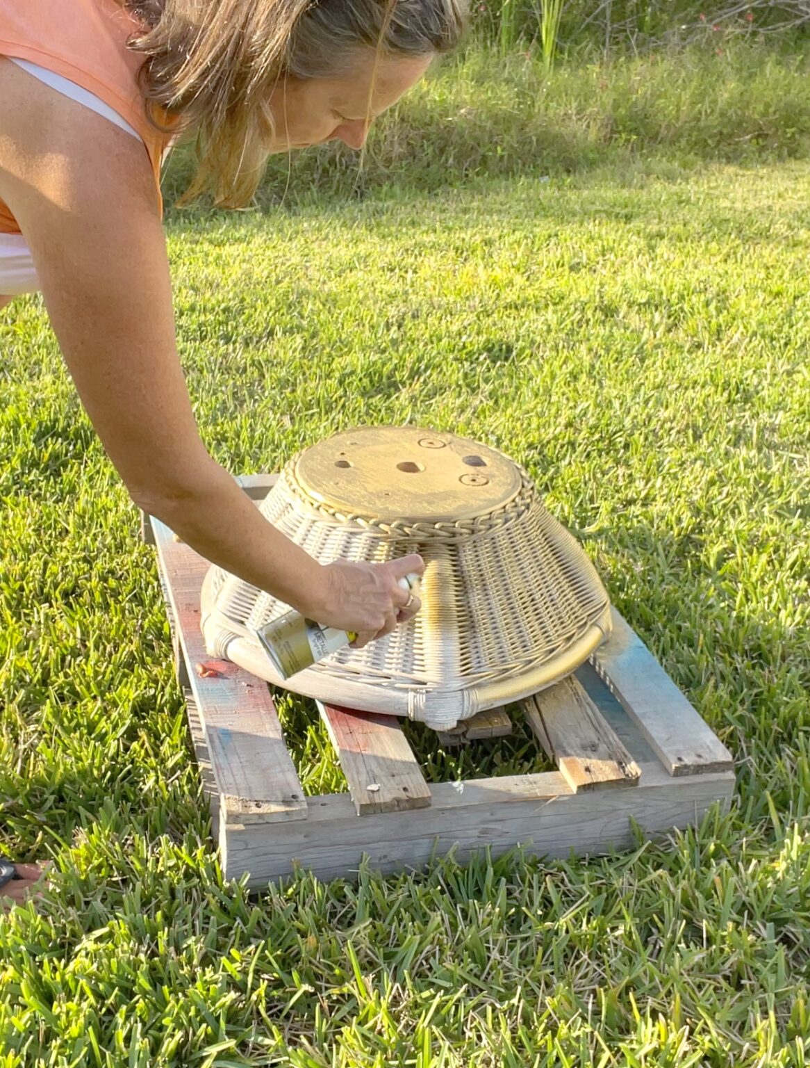 Christmas Decoration Idea from the Trash! Christmas Tree Stand DIY