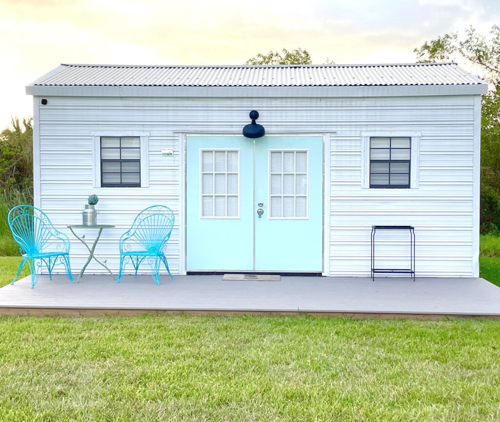 Outdoor chairs makeover after