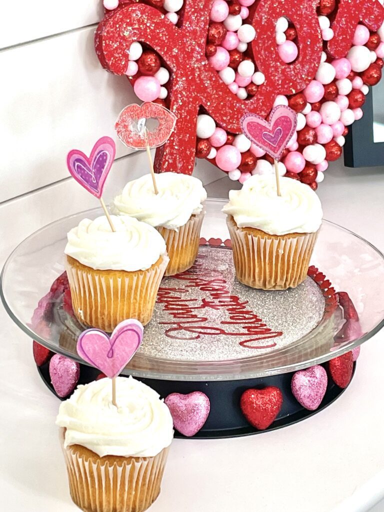 Valentines dessert platter dollar tree craft DIY