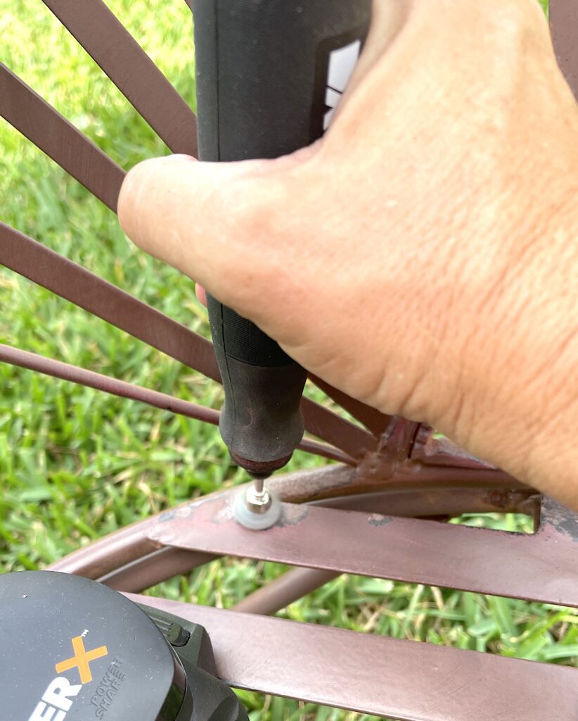 how to get rust off of metal with a wire brush rotary tool attachment