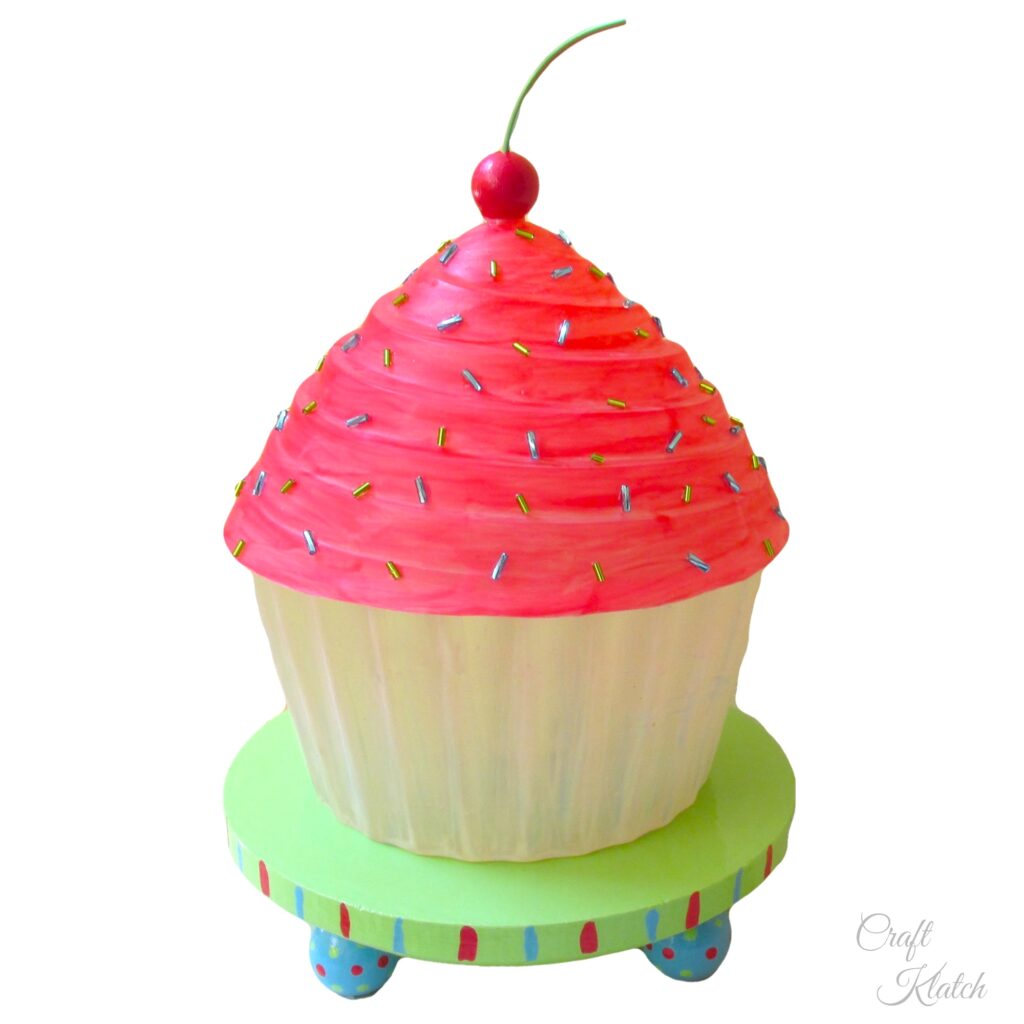 Colossal cupcake resin lamp using resin molds