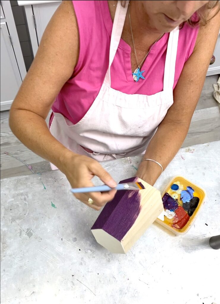 Painting wood vase with magnetic purple sugar metallic paints