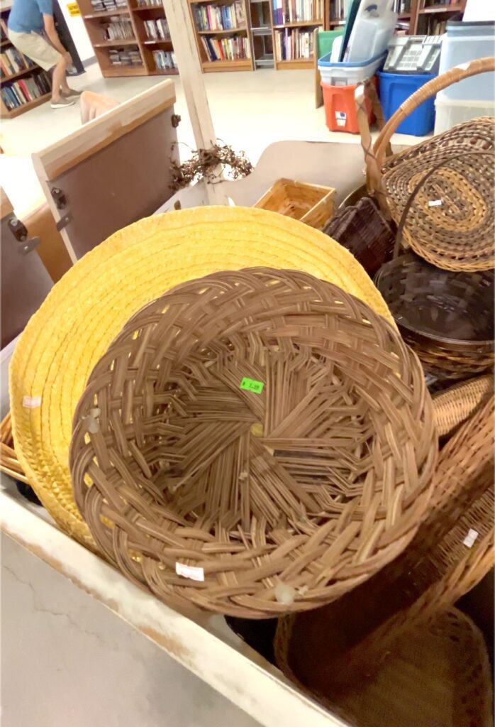 Baskets at Habitat for Humanity for thrift store craft