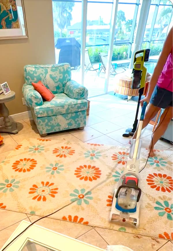 Using Hoover shampooer on rug