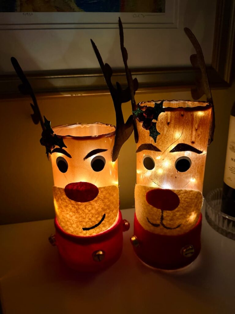 Reindeer decorations lit up